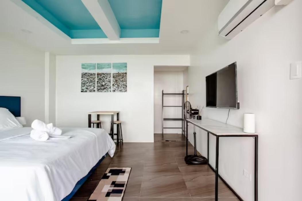 Casa Noah Hotel Tagaytay City Екстериор снимка